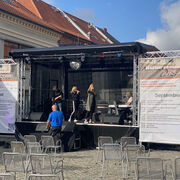 Trailerbühne 4 x 6 Meter mit Sidewings