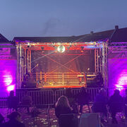 Trailerbühne 4 x 6 Meter mit Sidewings